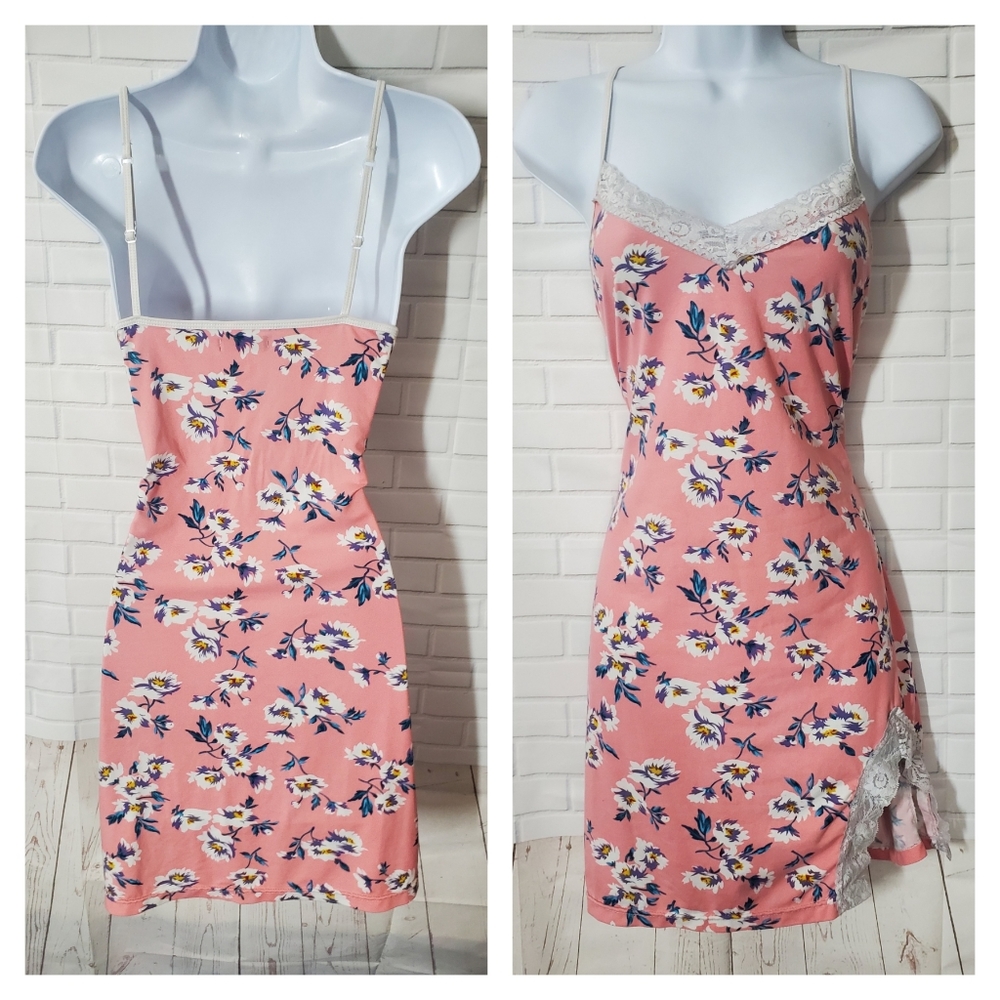 Victoria Pink Floral Lace Dress